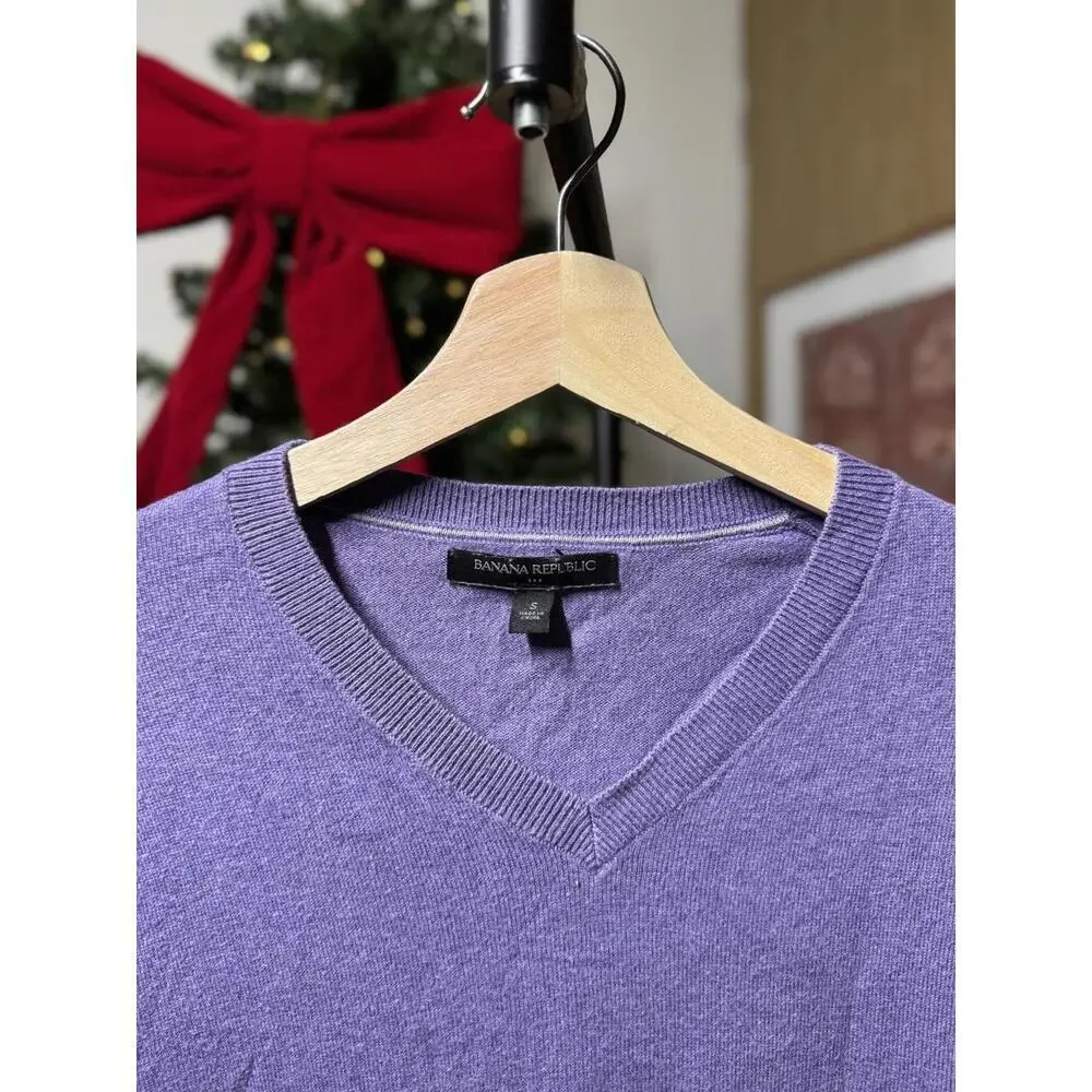 Men's Purple V-Neck Sweater
